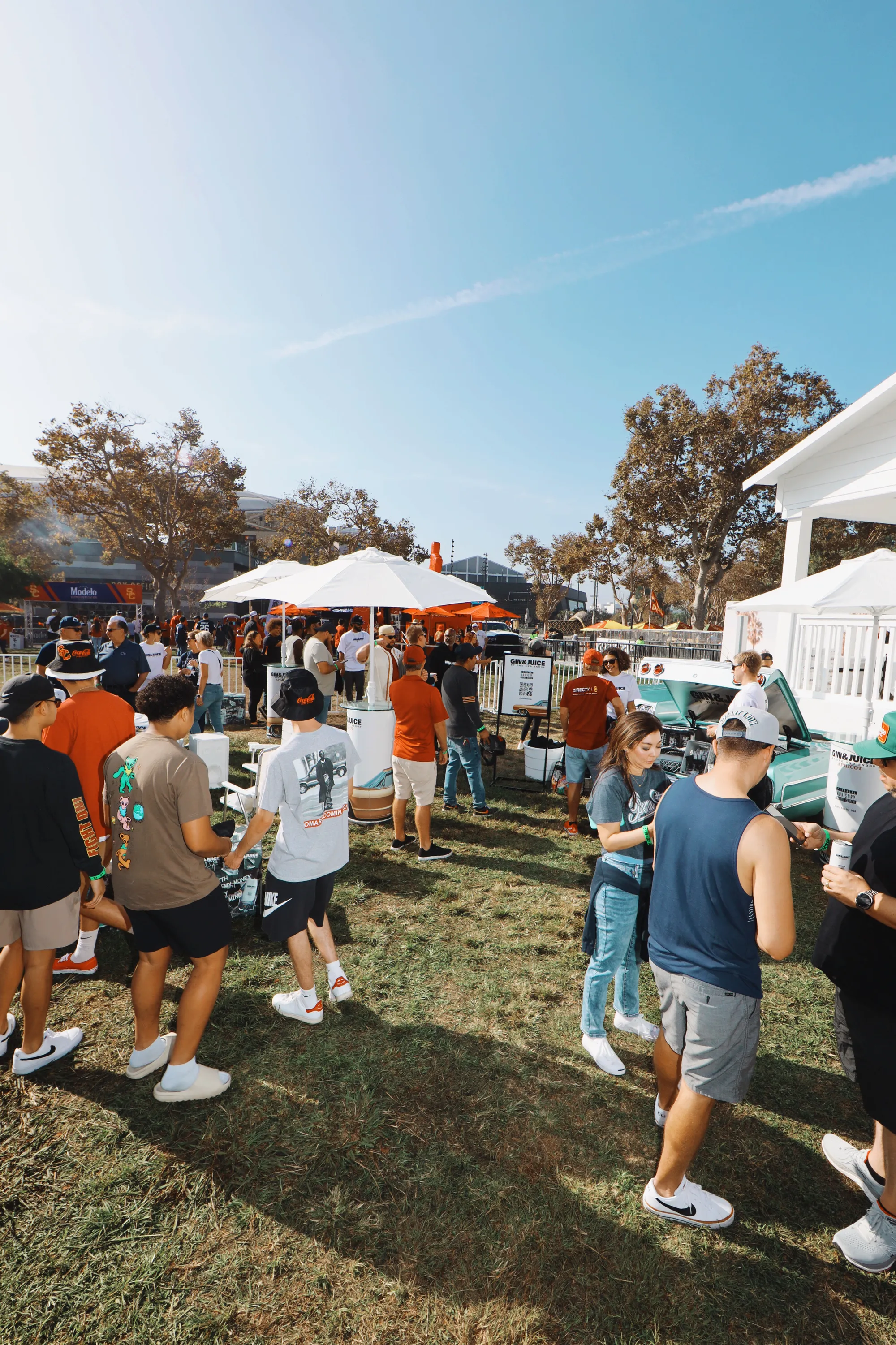 Gin & Juice Tailgate Tour — image 5